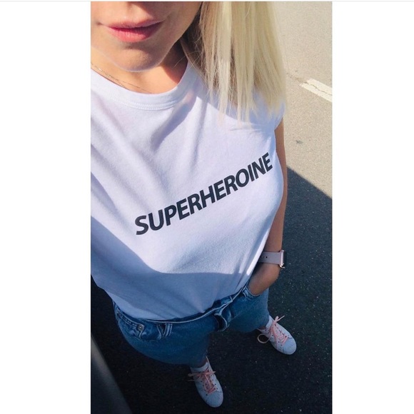 Zara Tops - 𝗡𝗪𝗧 𝗭𝗮𝗿𝗮 • Text T-shirt